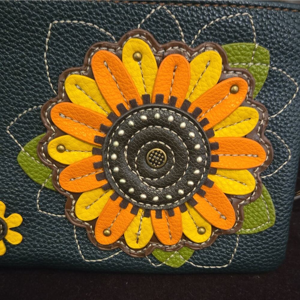Chala Blue Small Crossbody Bee Floral Applique Zip, Adjustable Strap Pockets - Picture 2 of 5